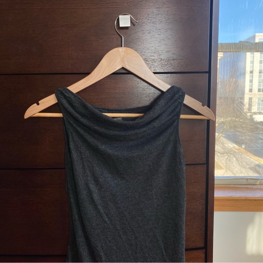 Banana Republic Sleeveless Top XS - Picture 2 of 4